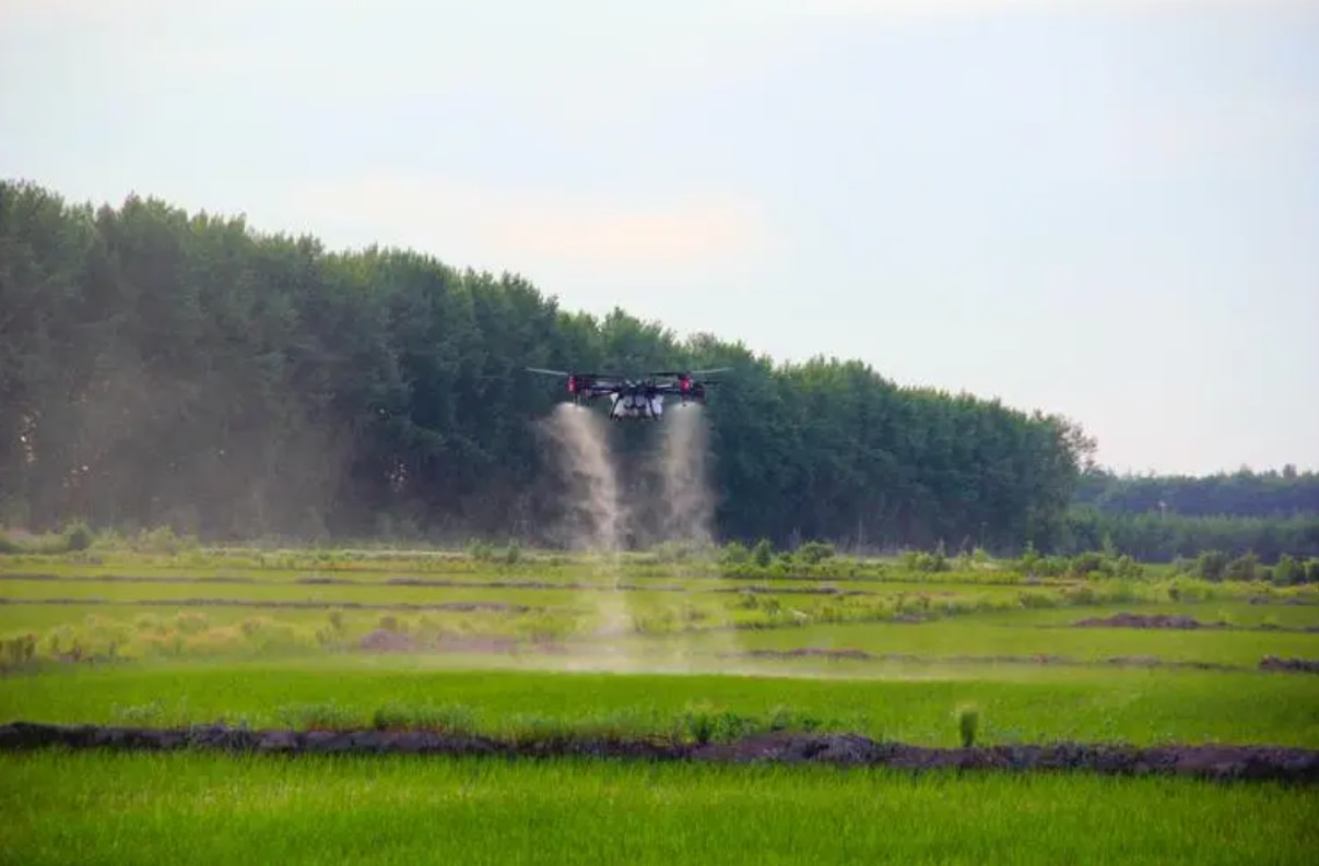 ¿Cuáles son las ventajas y desventajas de los drones agrícolas?